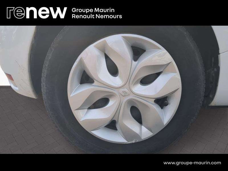 Photo 7 de l’annonce de RENAULT Zoe d’occasion à vendre à SAINT PIERRE LES NEMOURS