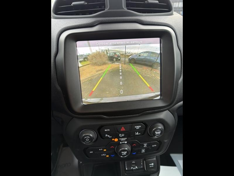 Photo 17 de l’annonce de JEEP Renegade d’occasion à vendre à AUBIÈRE