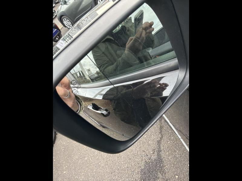 Photo 19 de l’annonce de JEEP Renegade d’occasion à vendre à AUBIÈRE