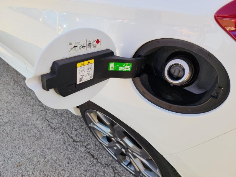 Photo 12 de l’annonce de FORD Fiesta d’occasion à vendre à DRAGUIGNAN