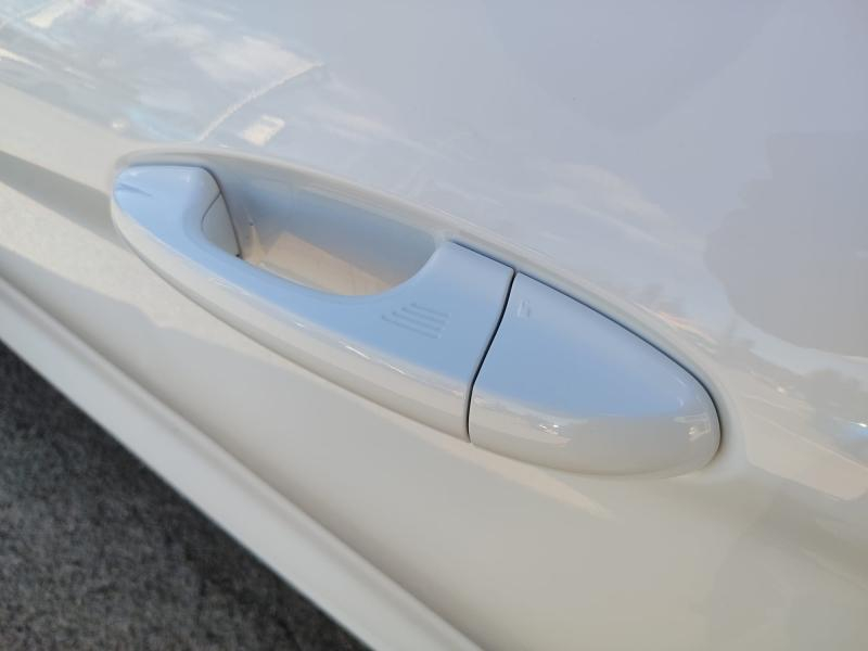 Photo 13 de l’annonce de FORD Fiesta d’occasion à vendre à DRAGUIGNAN