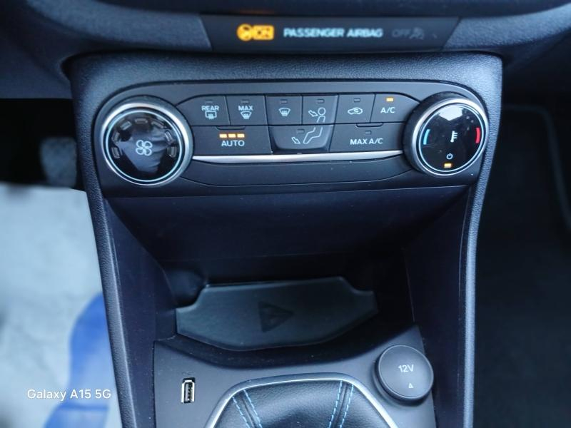 Photo 10 de l’annonce de FORD Fiesta Active d’occasion à vendre à NÎMES