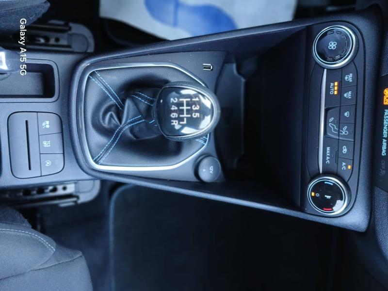 Photo 11 de l’annonce de FORD Fiesta Active d’occasion à vendre à NÎMES