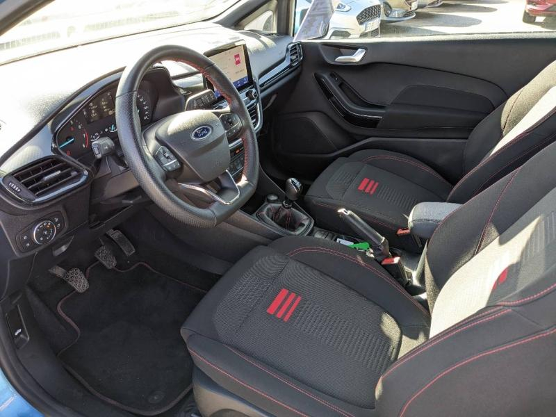 Photo 7 de l’annonce de FORD Fiesta d’occasion à vendre à MARSEILLE