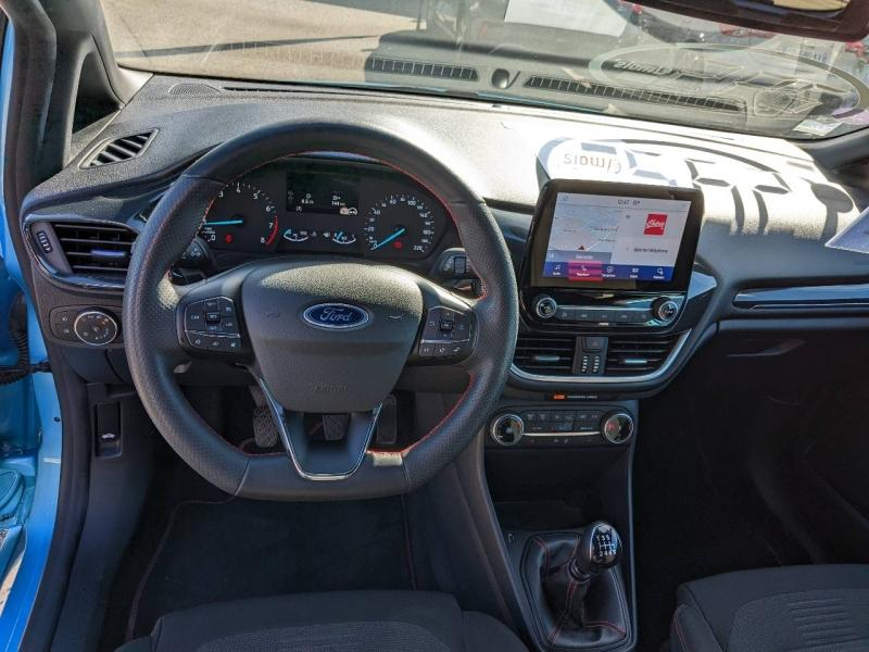 Photo 8 de l’annonce de FORD Fiesta d’occasion à vendre à MARSEILLE