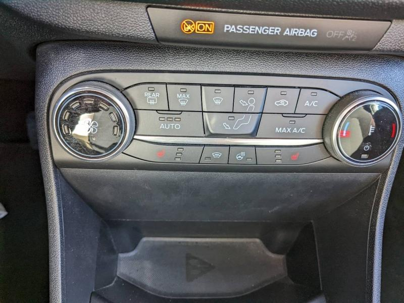 Photo 14 de l’annonce de FORD Fiesta d’occasion à vendre à MARSEILLE