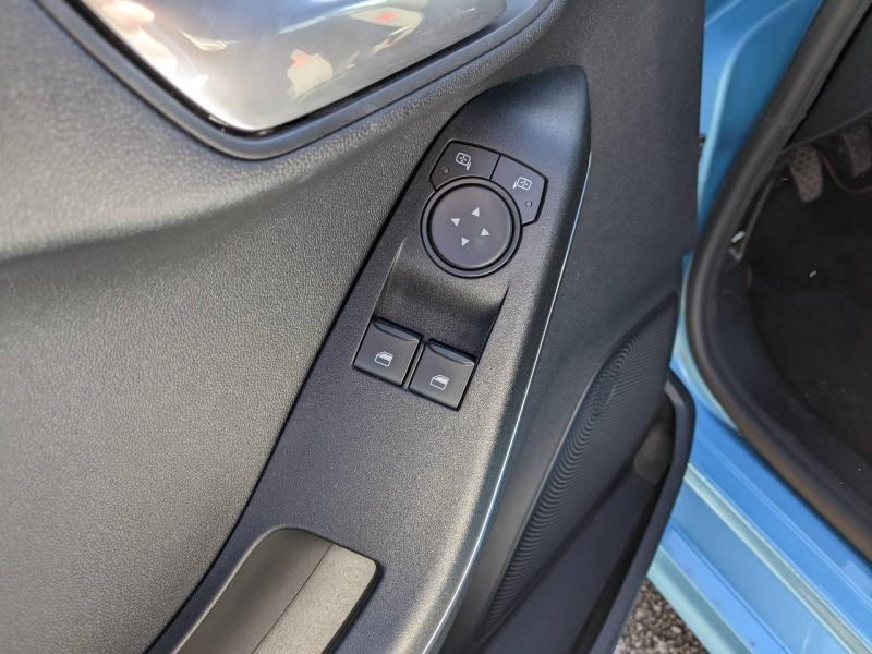 Photo 18 de l’annonce de FORD Fiesta d’occasion à vendre à MARSEILLE