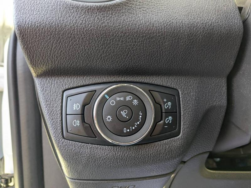 Photo 18 de l’annonce de FORD Transit Courier VUL d’occasion à vendre à MARSEILLE