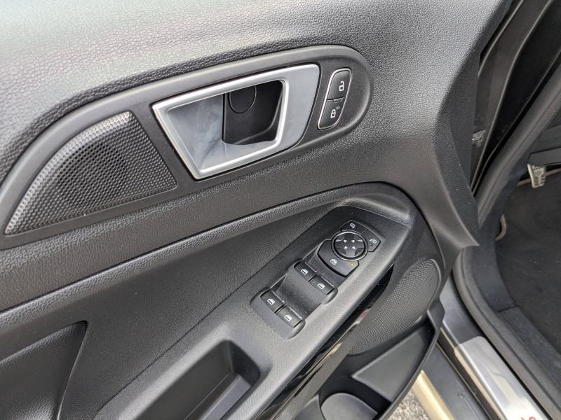 Photo 9 de l’annonce de FORD EcoSport d’occasion à vendre à LA VALETTE