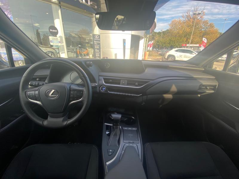Photo 13 de l’annonce de LEXUS UX d’occasion à vendre à MONTFAVET