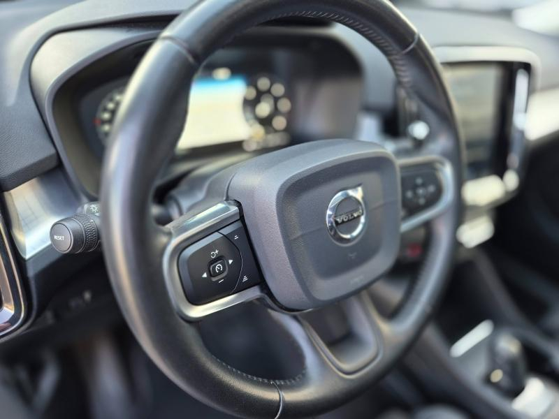 Photo 17 de l’annonce de VOLVO XC40 d’occasion à vendre à AVIGNON