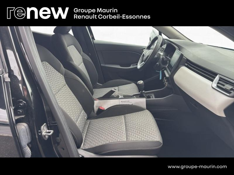 Photo 18 de l’annonce de RENAULT Clio d’occasion à vendre à CORBEIL-ESSONNES