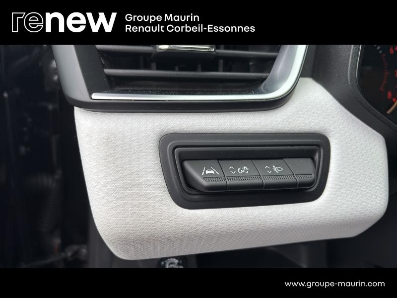 Photo 20 de l’annonce de RENAULT Clio d’occasion à vendre à CORBEIL-ESSONNES