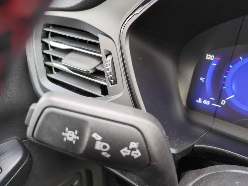 Photo 13 de l’annonce de FORD Kuga d’occasion à vendre à ALÈS