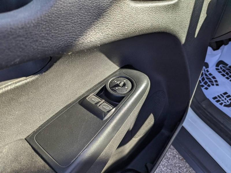 Photo 15 de l’annonce de FORD Transit Courier VUL d’occasion à vendre à MARSEILLE