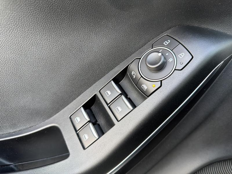 Photo 18 de l’annonce de FORD Puma d’occasion à vendre à VITROLLES