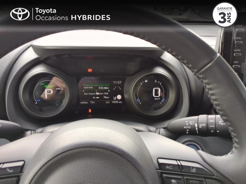 Photo 14 de l’annonce de TOYOTA Yaris d’occasion à vendre à ARLES