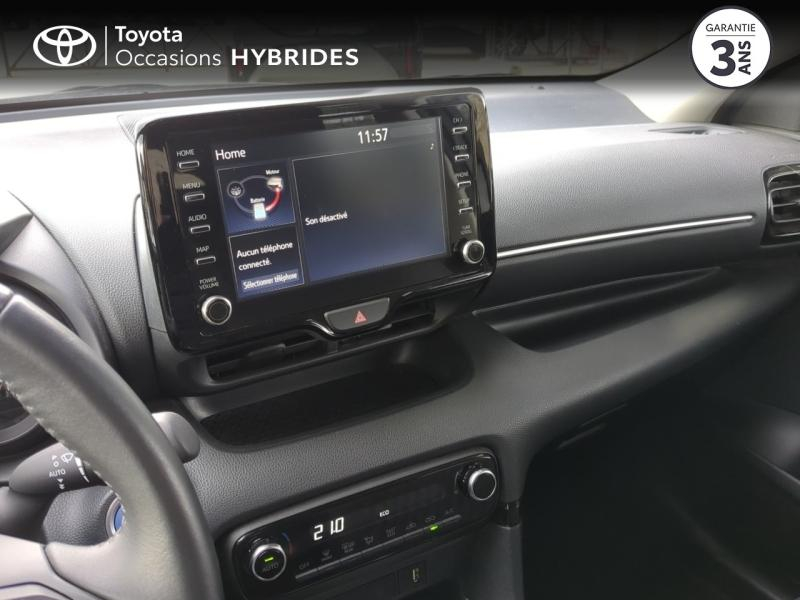 Photo 15 de l’annonce de TOYOTA Yaris d’occasion à vendre à ARLES