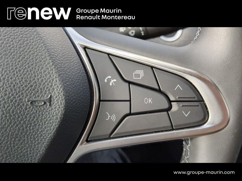 Photo 15 de l’annonce de RENAULT Clio d’occasion à vendre à VARENNES SUR SEINE