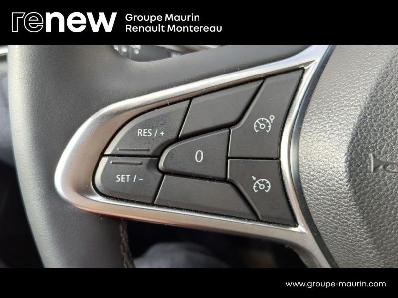 Photo 16 de l’annonce de RENAULT Clio d’occasion à vendre à VARENNES SUR SEINE