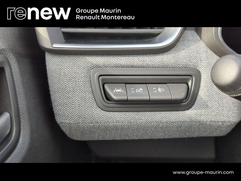 Photo 18 de l’annonce de RENAULT Clio d’occasion à vendre à VARENNES SUR SEINE