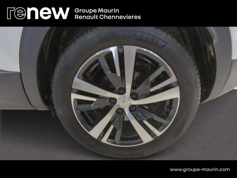 Photo 11 de l’annonce de PEUGEOT 3008 d’occasion à vendre à CHENNEVIÈRES-SUR-MARNE