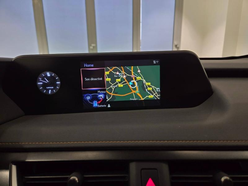 Photo 6 de l’annonce de LEXUS UX d’occasion à vendre à AUBIÈRE