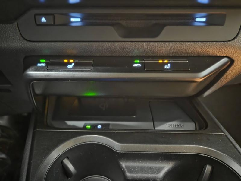 Photo 8 de l’annonce de LEXUS UX d’occasion à vendre à AUBIÈRE