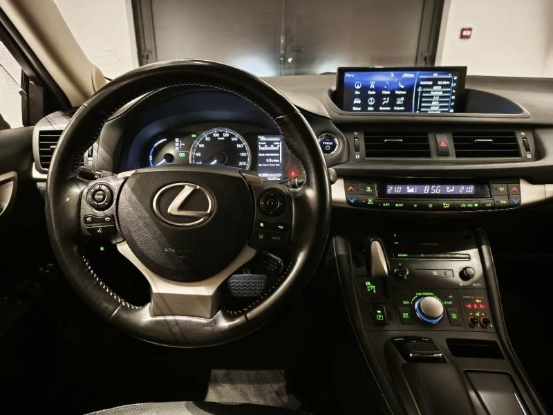 Photo 18 de l’annonce de LEXUS CT d’occasion à vendre à LATTES