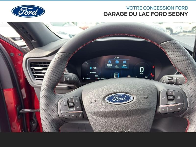 Photo 8 de l’annonce de FORD Kuga d’occasion à vendre à PAYS DE GEX