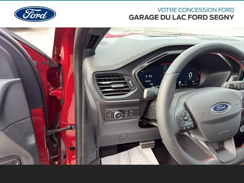 Photo 14 de l’annonce de FORD Kuga d’occasion à vendre à PAYS DE GEX