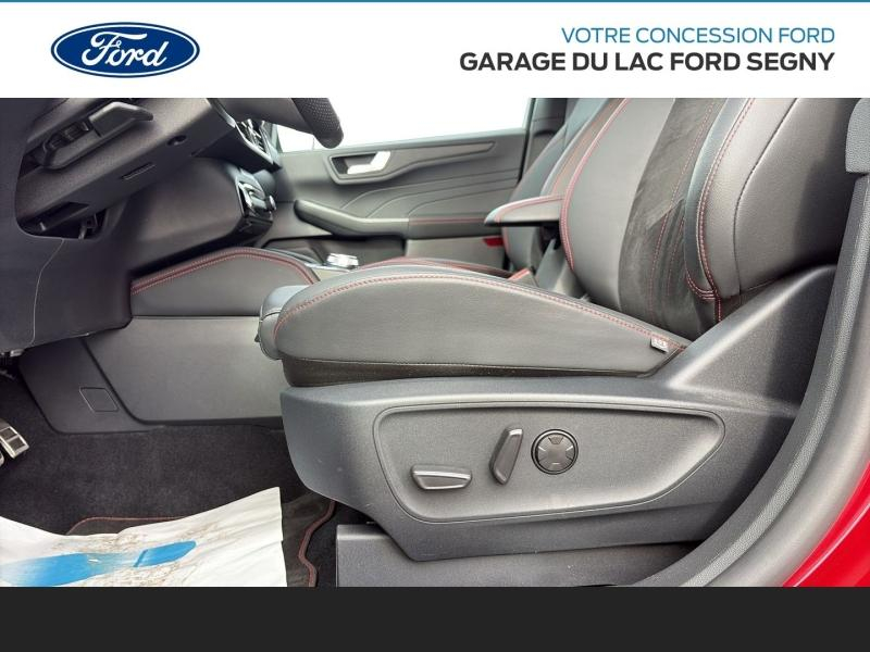 Photo 16 de l’annonce de FORD Kuga d’occasion à vendre à PAYS DE GEX