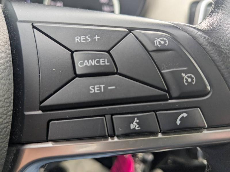 Photo 10 de l’annonce de NISSAN Micra d’occasion à vendre à PAYS DE GEX