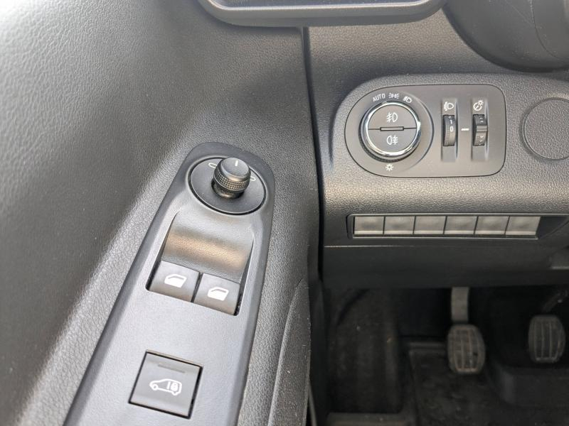 Photo 12 de l’annonce de OPEL Combo Cargo VUL d’occasion à vendre à DRAGUIGNAN