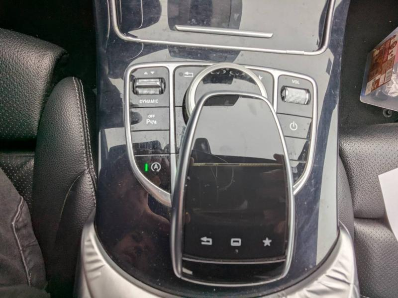 Photo 18 de l’annonce de MERCEDES-BENZ Classe C d’occasion à vendre à AIX-EN-PROVENCE