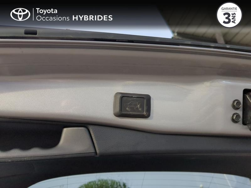 Photo 20 de l’annonce de TOYOTA RAV4 d’occasion à vendre à ARLES