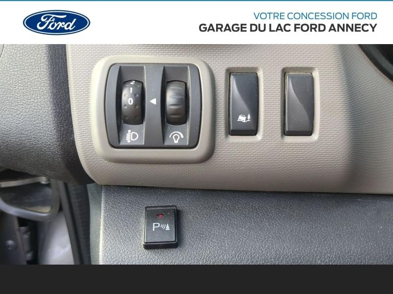 Photo 13 de l’annonce de RENAULT Trafic Combi d’occasion à vendre à ANNECY