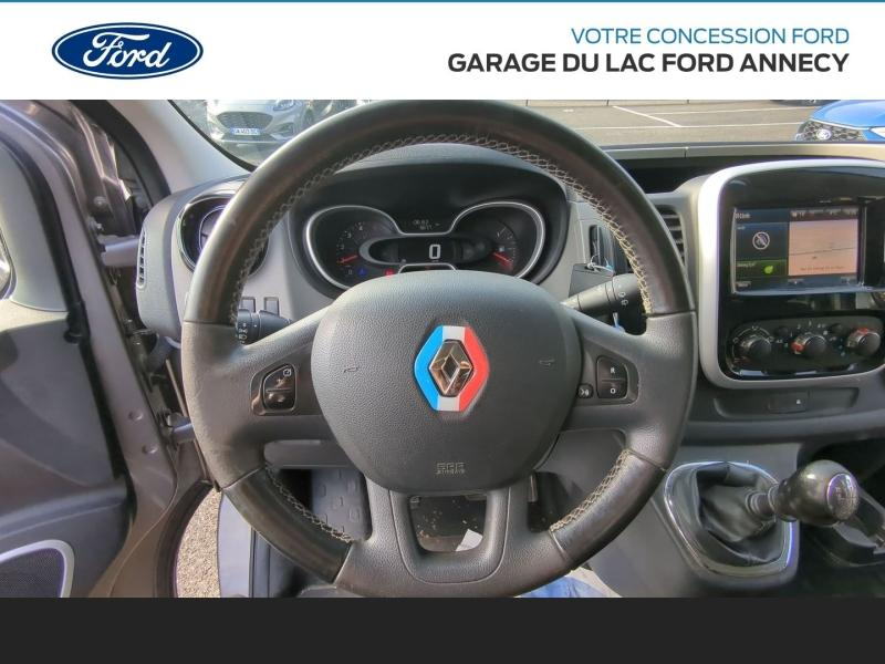 Photo 16 de l’annonce de RENAULT Trafic Combi d’occasion à vendre à ANNECY