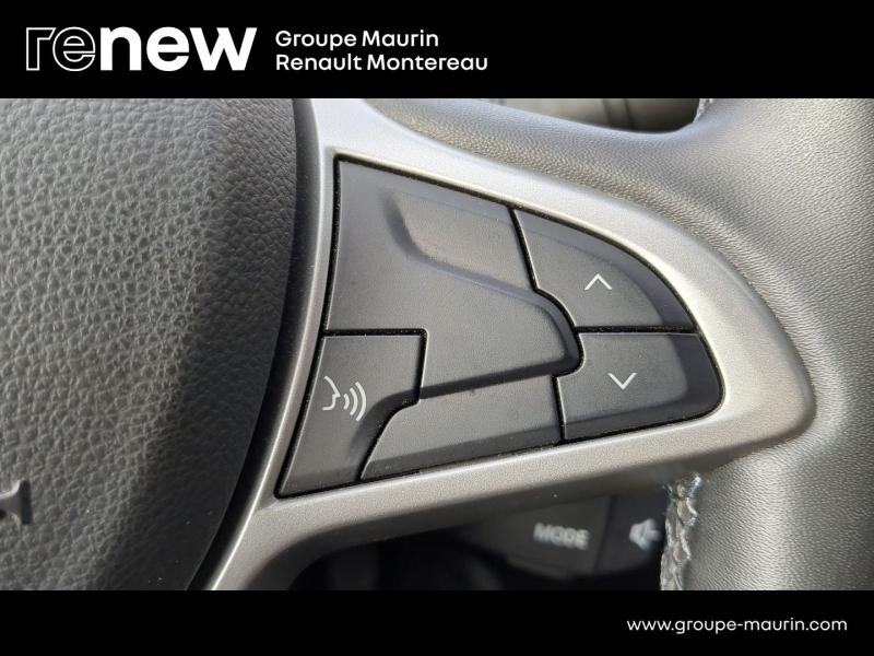 Photo 16 de l’annonce de DACIA Duster d’occasion à vendre à VARENNES SUR SEINE