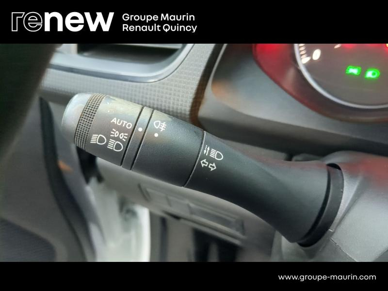 Photo 14 de l’annonce de RENAULT Kangoo Van d’occasion à vendre à QUINCY-SOUS-SÉNART