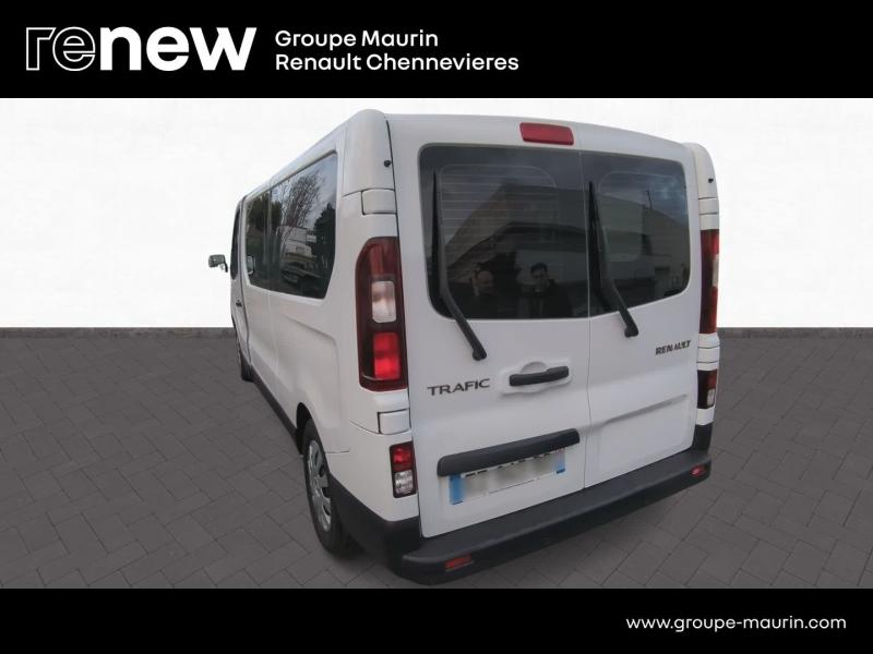 Photo 7 de l’annonce de RENAULT Trafic Combi d’occasion à vendre à CHENNEVIÈRES-SUR-MARNE