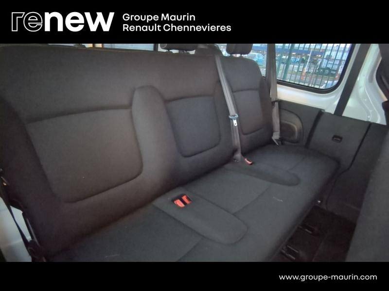 Photo 11 de l’annonce de RENAULT Trafic Combi d’occasion à vendre à CHENNEVIÈRES-SUR-MARNE