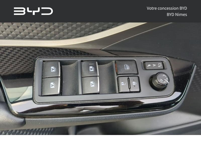 Photo 18 de l’annonce de TOYOTA C-HR d’occasion à vendre à VALENCE