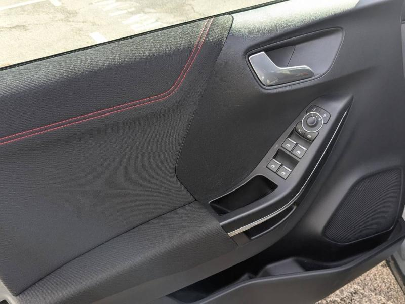 Photo 11 de l’annonce de FORD Puma d’occasion à vendre à AIX-EN-PROVENCE