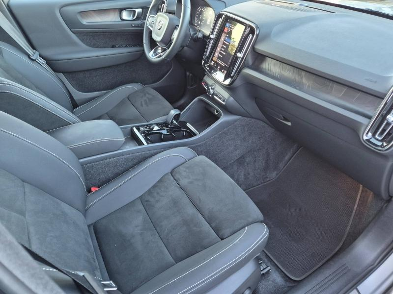 Photo 16 de l’annonce de VOLVO XC40 d’occasion à vendre à AVIGNON