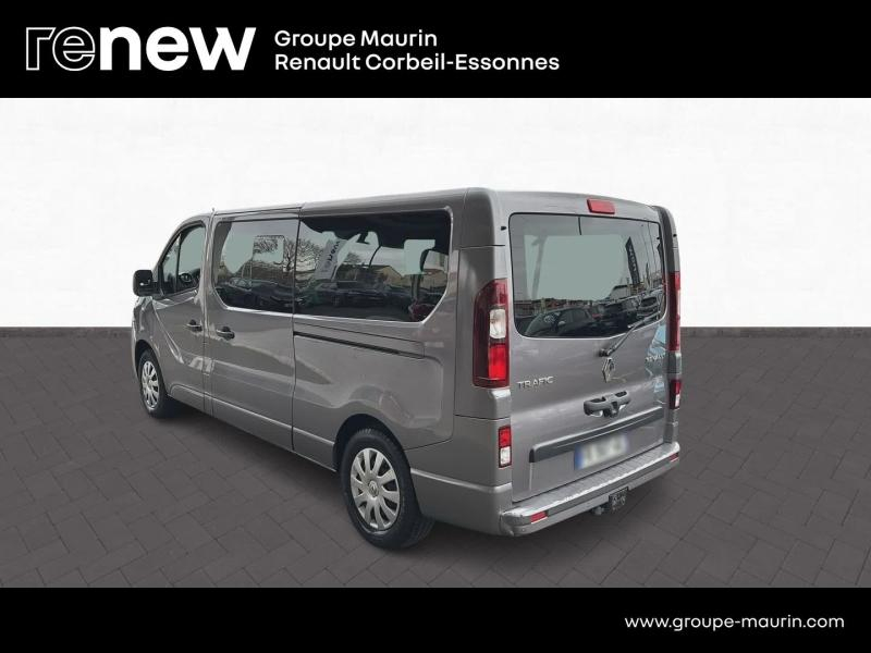Photo 3 de l’annonce de RENAULT Trafic Combi d’occasion à vendre à CORBEIL-ESSONNES