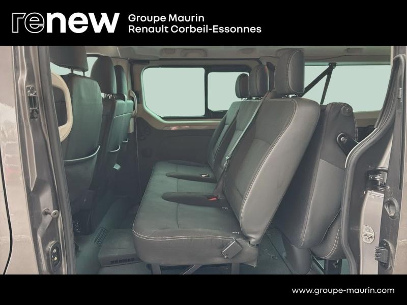 Photo 11 de l’annonce de RENAULT Trafic Combi d’occasion à vendre à CORBEIL-ESSONNES