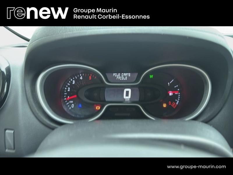 Photo 17 de l’annonce de RENAULT Trafic Combi d’occasion à vendre à CORBEIL-ESSONNES