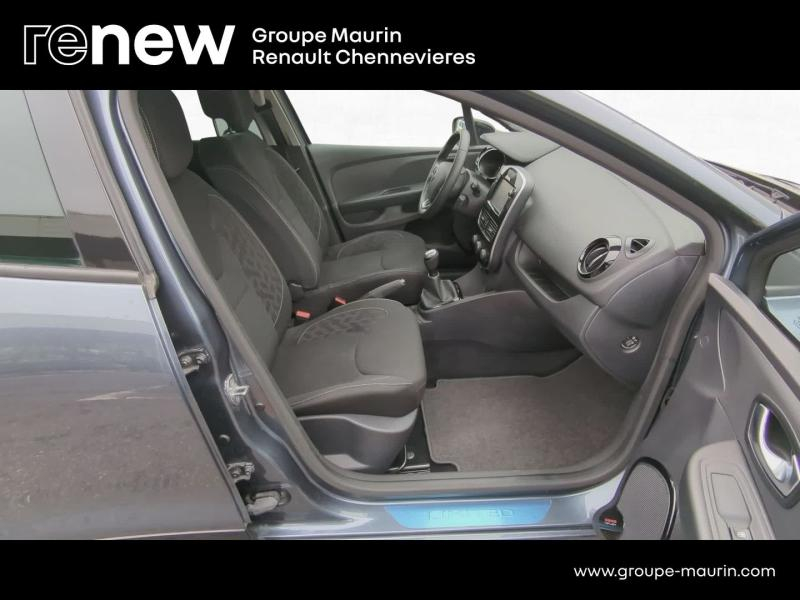 Photo 17 de l’annonce de RENAULT Clio d’occasion à vendre à CHENNEVIÈRES-SUR-MARNE