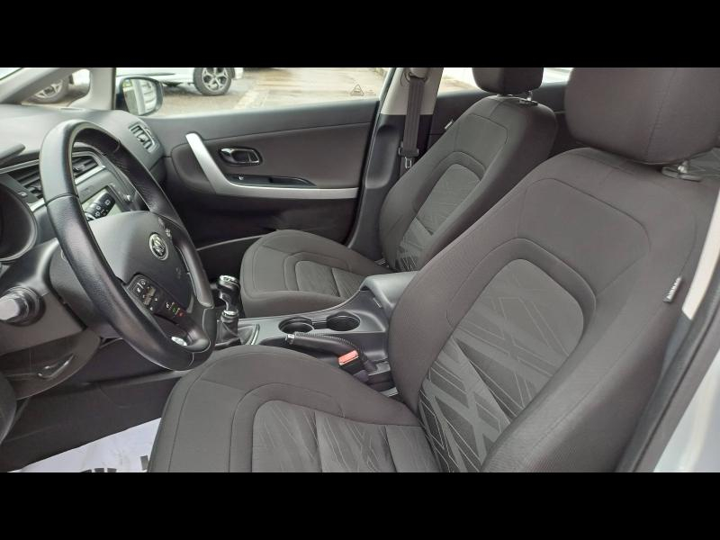 Photo 9 de l’annonce de KIA Cee'd d’occasion à vendre à MANOSQUE